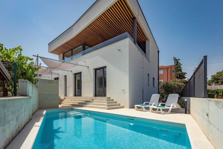 Villa  Pula