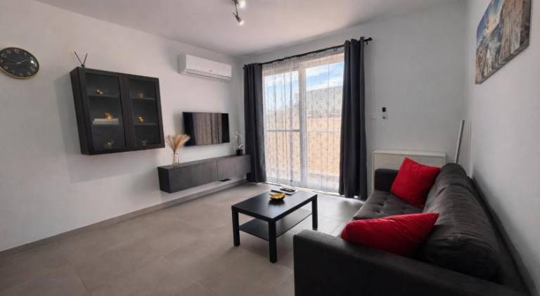 Holiday apartment with patio — photo 2