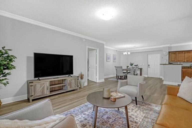 Condo  The Isles at Wellington