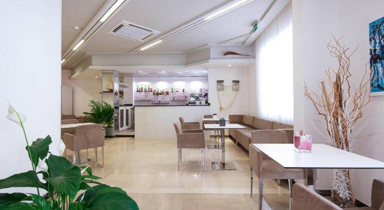 Ambra Hotel Cattolica — photo 3