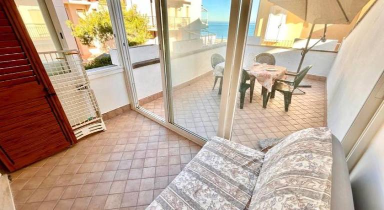 Charming rental apartment with terrace | Next to the beach | Pets are welcome — photo 2