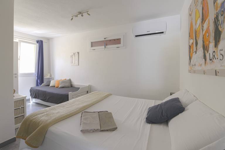 Child-friendly wonderful rental apartment with private pool, patio & grill | Panoramic view | Pets are welcome — photo 4