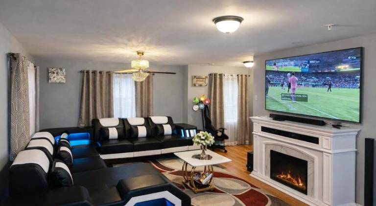 Vacation home with 3 rooms for 8 persons in Worcester, MA