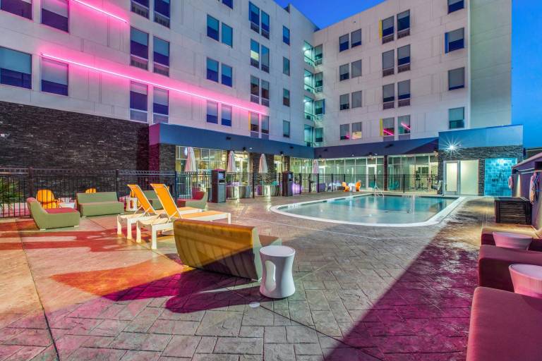 Aloft Dallas Arlington Entertainment District — photo 5