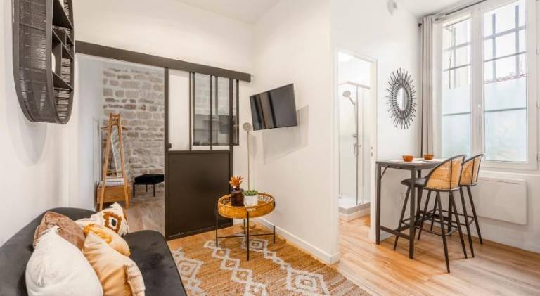 Apartment with 1 room for 2 persons in Montrouge