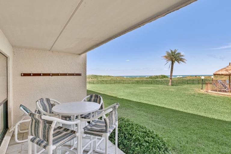 Child-friendly nice condo with private pool | Beach nearby | Pets allowed in South Padre Island, TX
