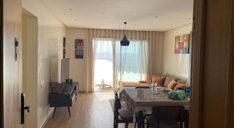 Apartment with jacuzzi — photo 4