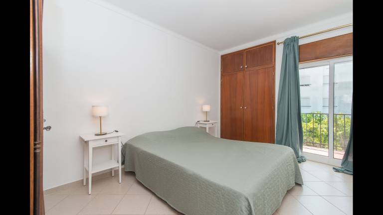 Family-oriented pleasant rental apartment with pool | Pets allowed — photo 3