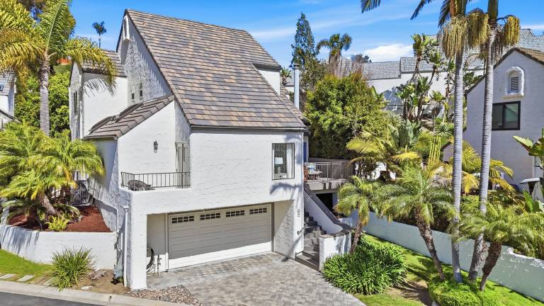 House  Capistrano Beach