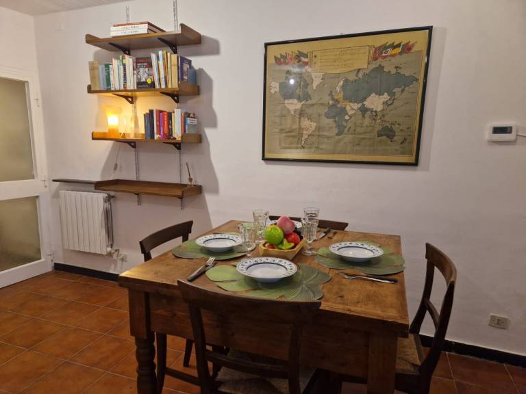 Apartment with garden — photo 4