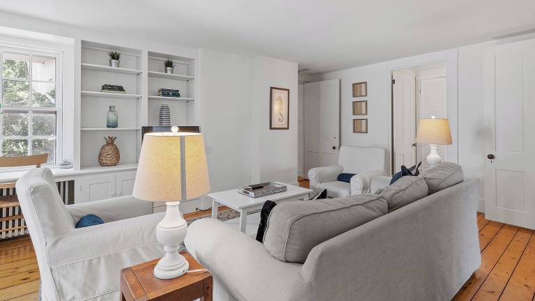 Apartment  Newport