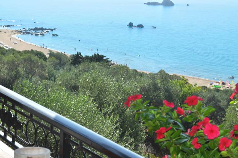 Apartments Papadatos - Pelekas Beach, Corfu — photo 2
