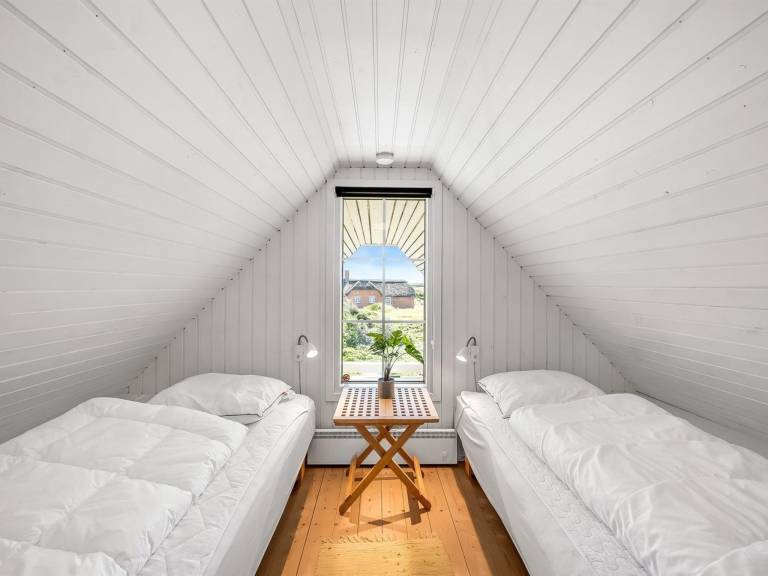 Ferienhaus mit Hund inHouvig Strand  f&uuml;r max. 6 Personen