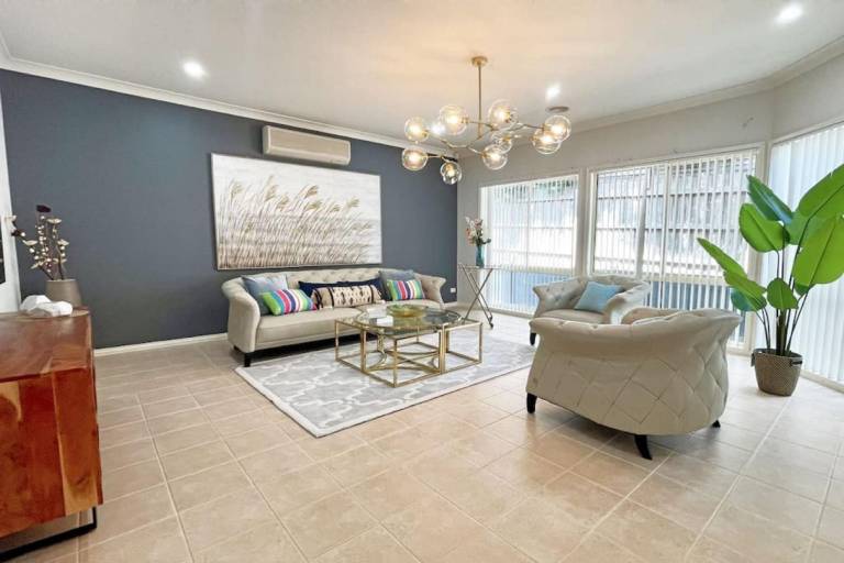 280 m&sup2; Ferienwohnung