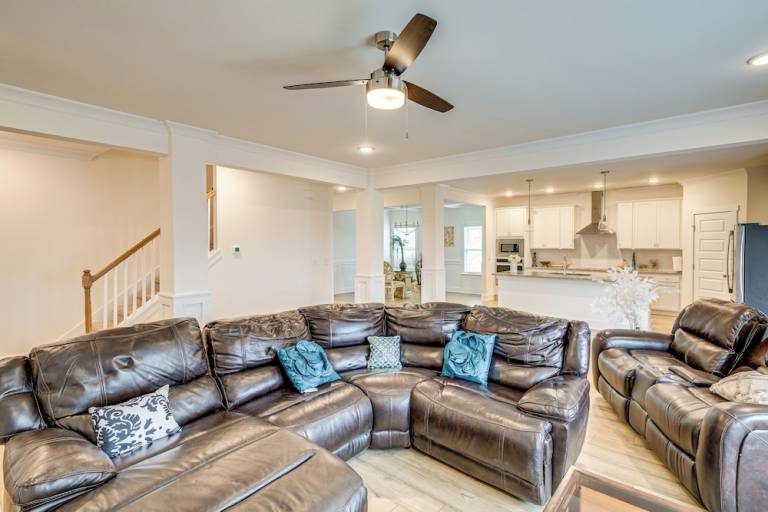 Cottage Hazel Green