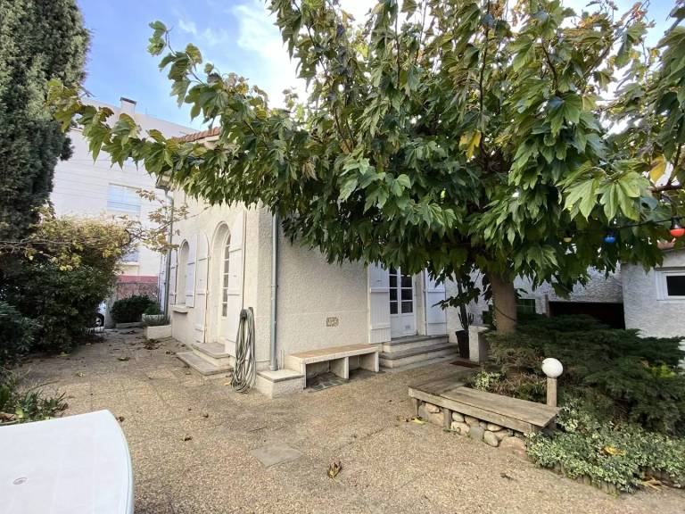 Fully equipped nice vacation home with barbeque & patio | Next to the beach | Pet-friendly — photo 3