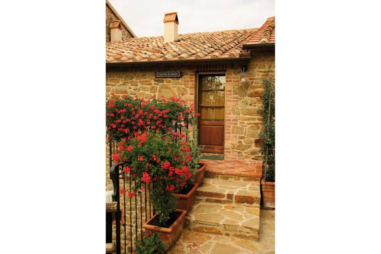 Holiday apartment with yard & barbeque — photo 3