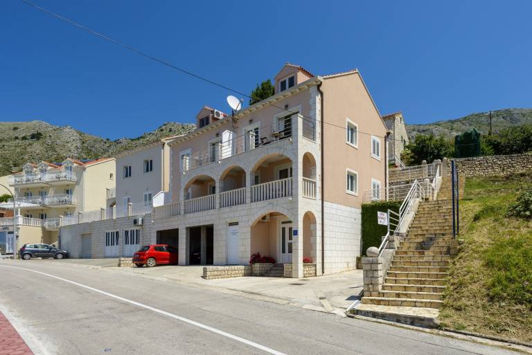 Apartment  Srebreno