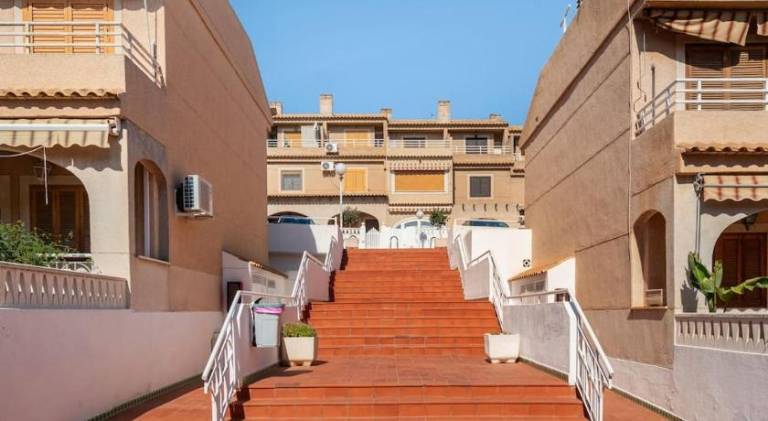 Holiday apartment with pool — photo 5