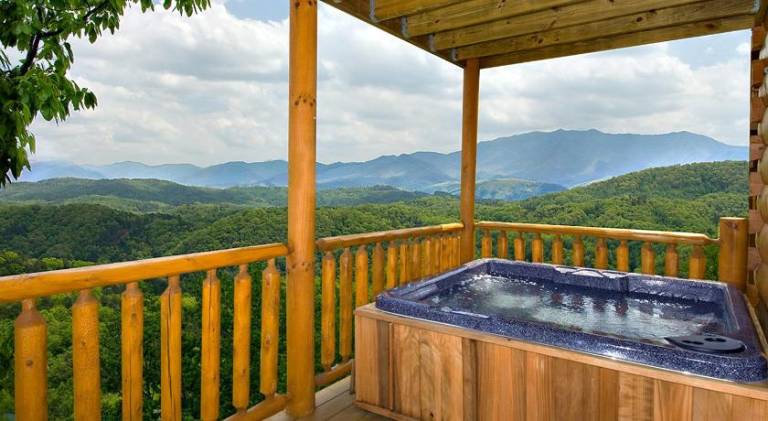 Villa with pool & jacuzzi — photo 3