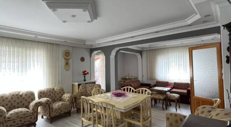 Villa with terrace & yard — photo 3