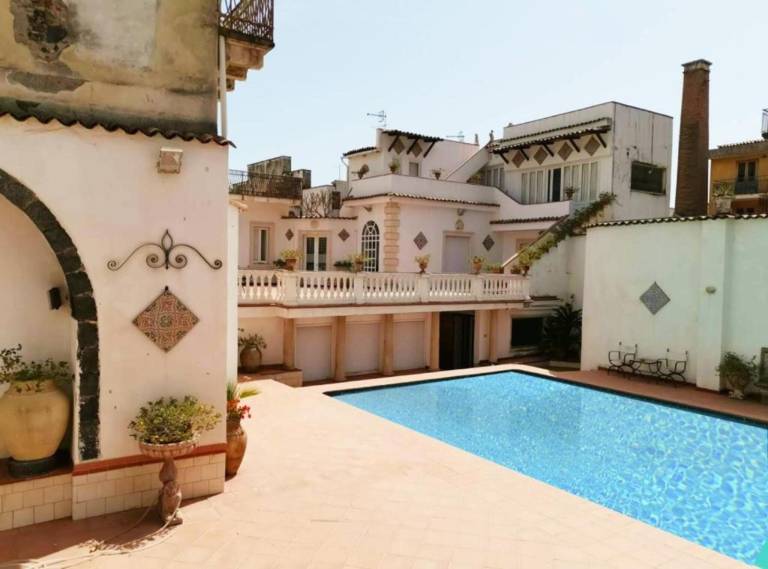 Holiday Apartment "Don Camillo" with Sea View & Wi-Fi — photo 2