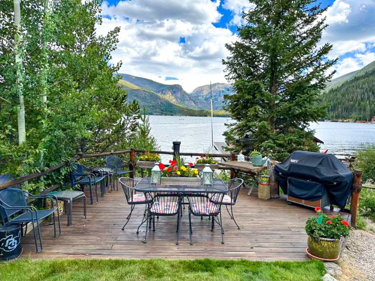 House Grand Lake