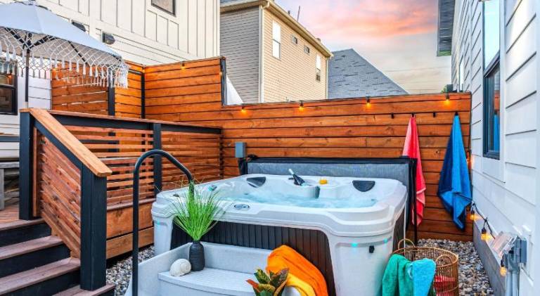 House with grill, hot tub & terrace — photo 3