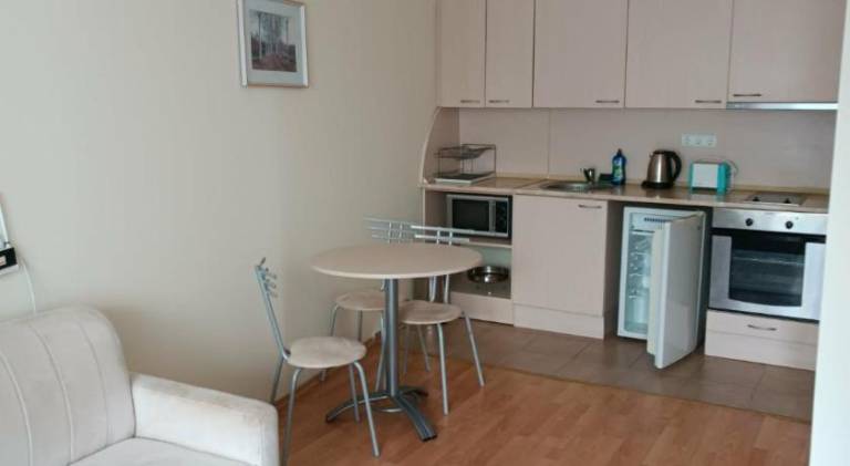 Holiday apartment with pool — photo 5