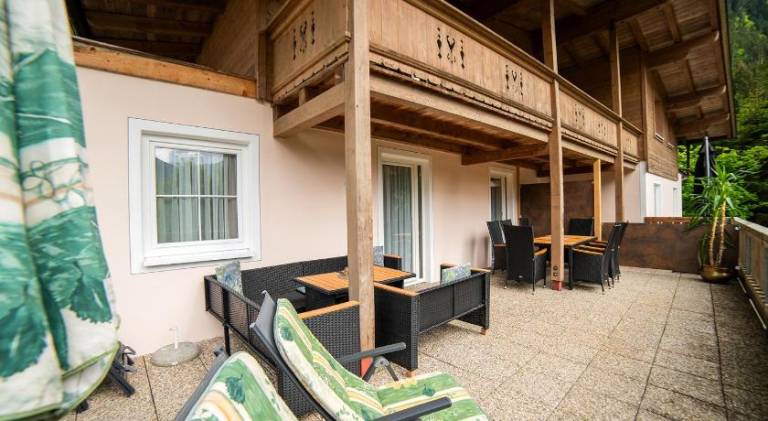 Beautiful apartment with patio & sauna | Pet-friendly — photo 5