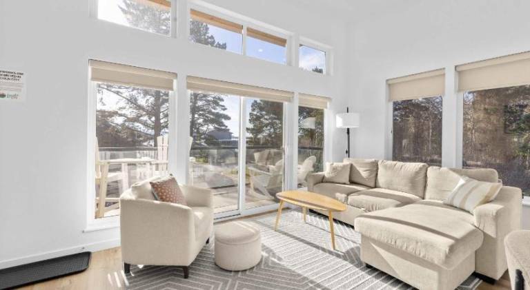 Nice house | Close to the beach | Pets allowed in Lincoln City, OR