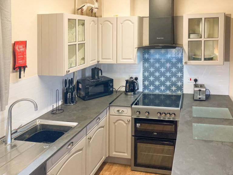 Children-friendly cottage with yard | River view | Pet-friendly — photo 4