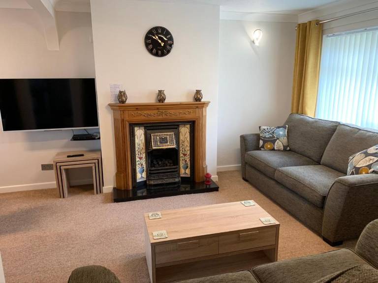 Family-friendly nice cottage with garden | River view | Pets are welcome — photo 2