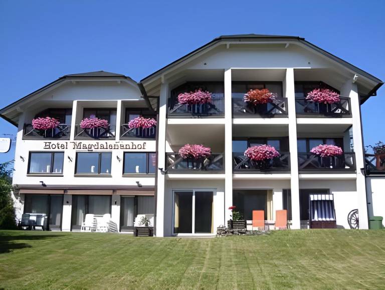 Hotel Magdalenenhof inklusive MeineCardPlus in Willingen