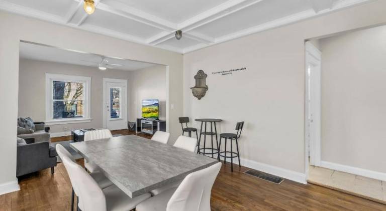 Apartment with 1 room for 6 persons in Kansas City, MO
