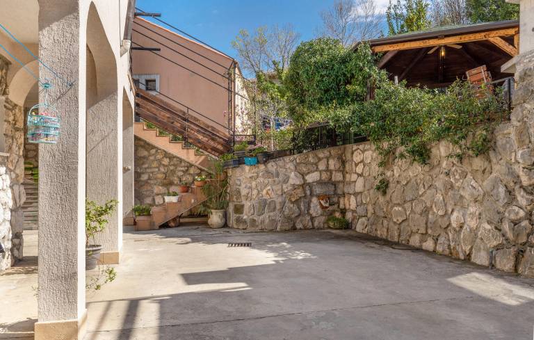 Apartman Bakar