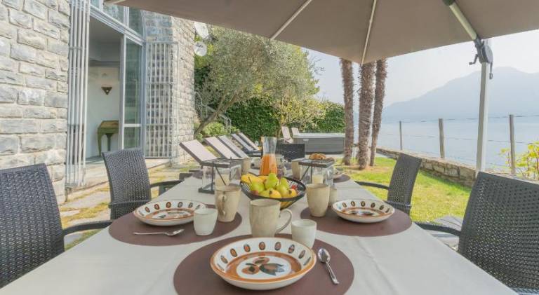 Villa with terrace, garden & jacuzzi — photo 5