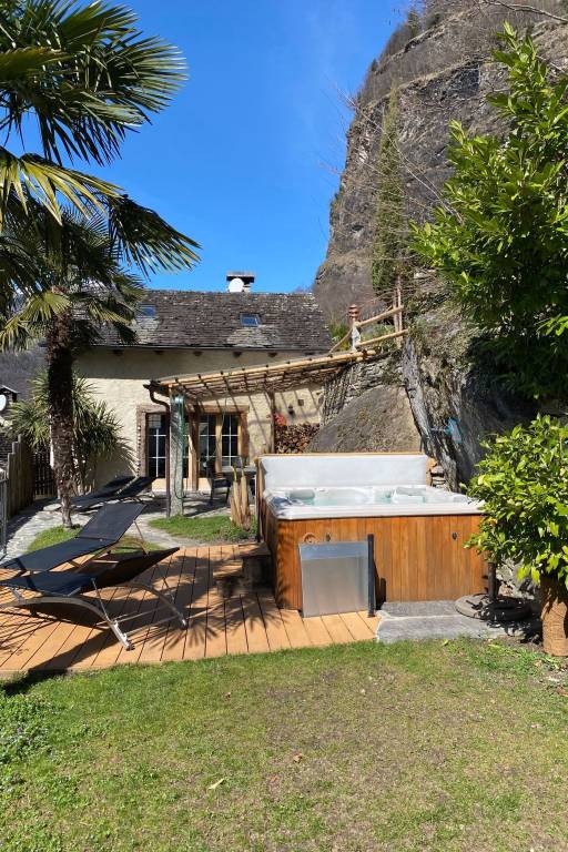 Ferienhaus mit Hund in Acquarossa, Corzoneso f&uuml;r max. 4 Personen