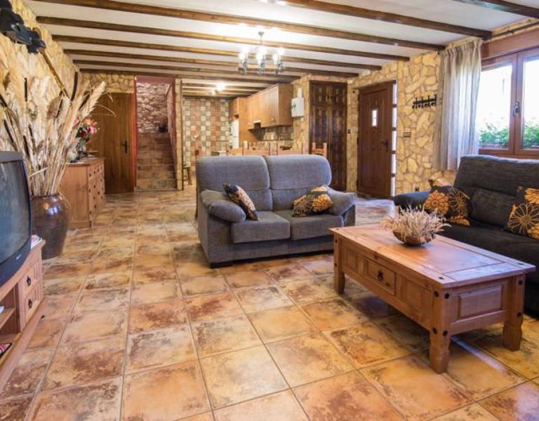 Country House 'Castillo Eugenio' with Private Garden, Balcony and Wi-Fi — photo 5