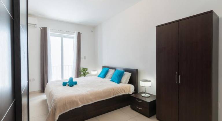 Rental apartment with 2 rooms for 6 persons — photo 2