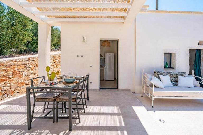 Charming apartment with patio, jacuzzi & yard | Pets are welcome in Ostuni