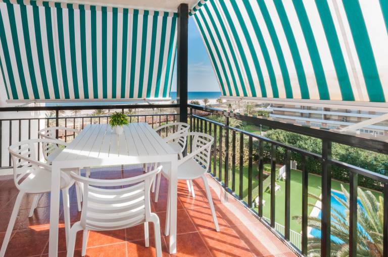 Family-friendly nice rental apartment with garden, pool & patio | Close to the beach | Pets allowed — photo 4