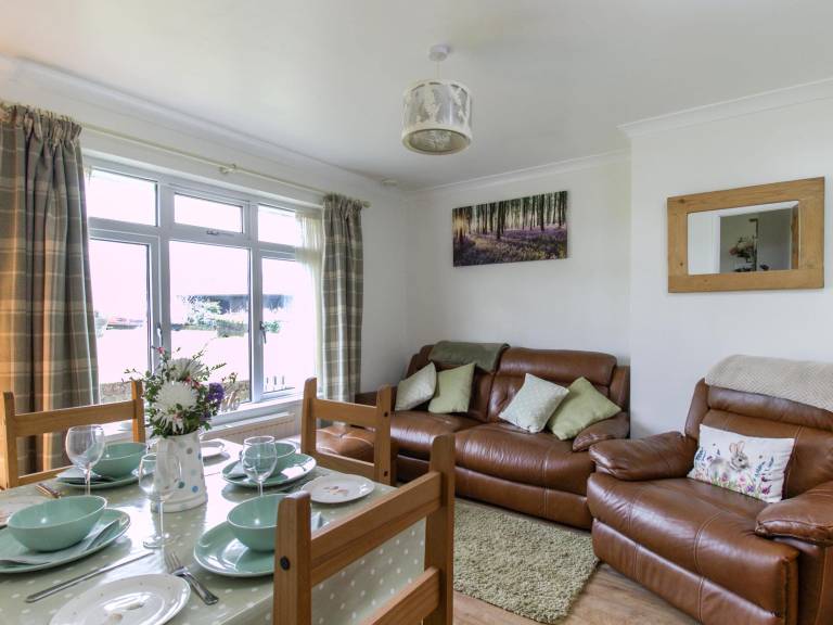 Family-friendly cottage with BBQ & garden | Pets are welcome — photo 3