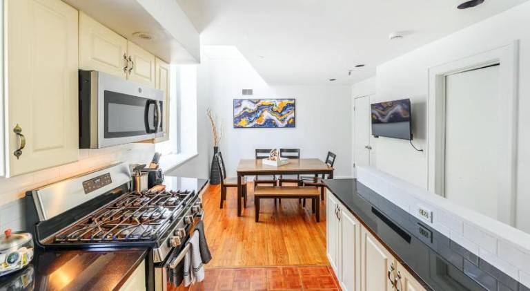 Charming vacation home | Pets are welcome — photo 3