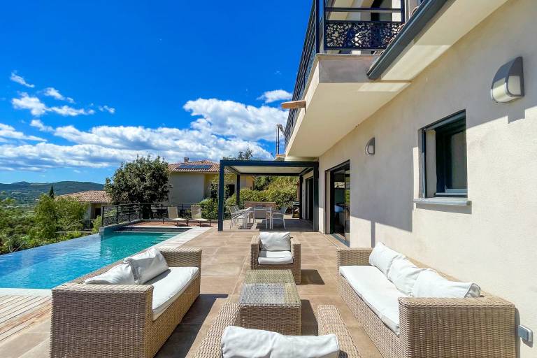 Villa with terrace, garden & barbeque | Sea view — photo 5