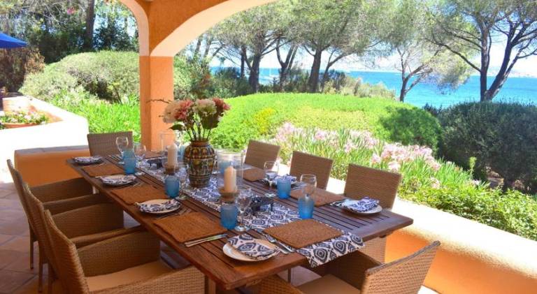 Villa with 5 rooms for 10 persons — photo 3