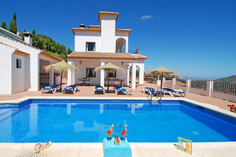 Ferienhaus mit Hund inComares, Andalusien Andalusien f&uuml;r max. 12 Personen