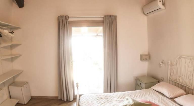 Bed and Breakfast Castiadas