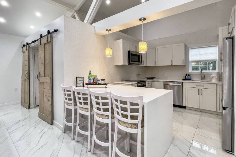 Cozy Cottage in Cos Cob — photo 2