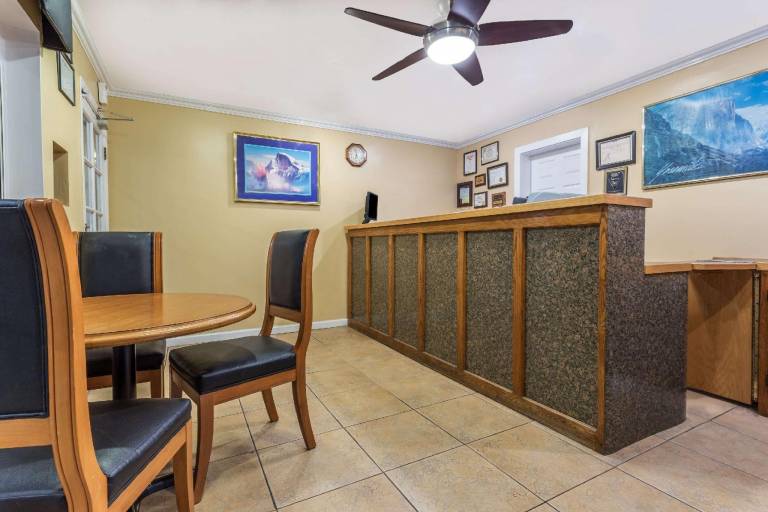 Signature Inn Merced Yosemite Parkway — photo 4